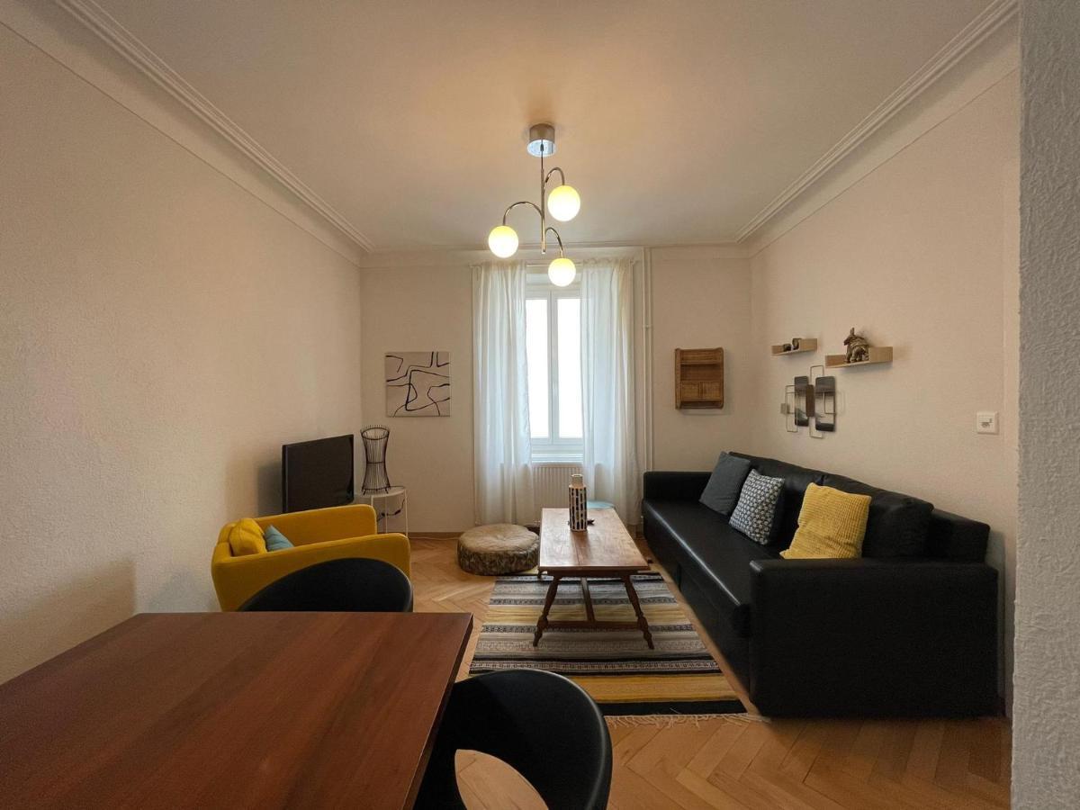 לה לוקלה Appartement Luna Avec Parking Couvert Prive מראה חיצוני תמונה